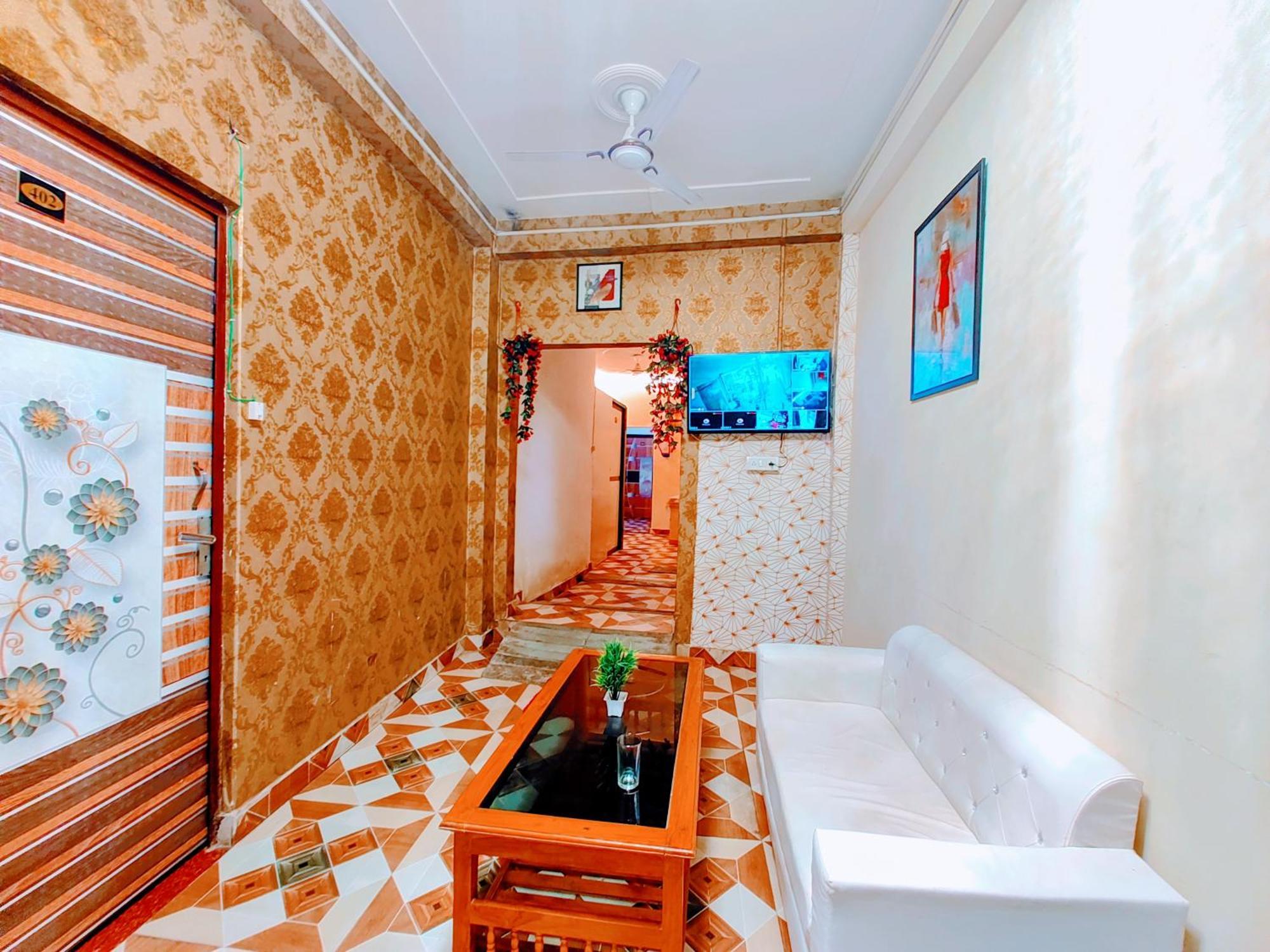 De Costa Palace - Pick And Drop Available Benares Buitenkant foto